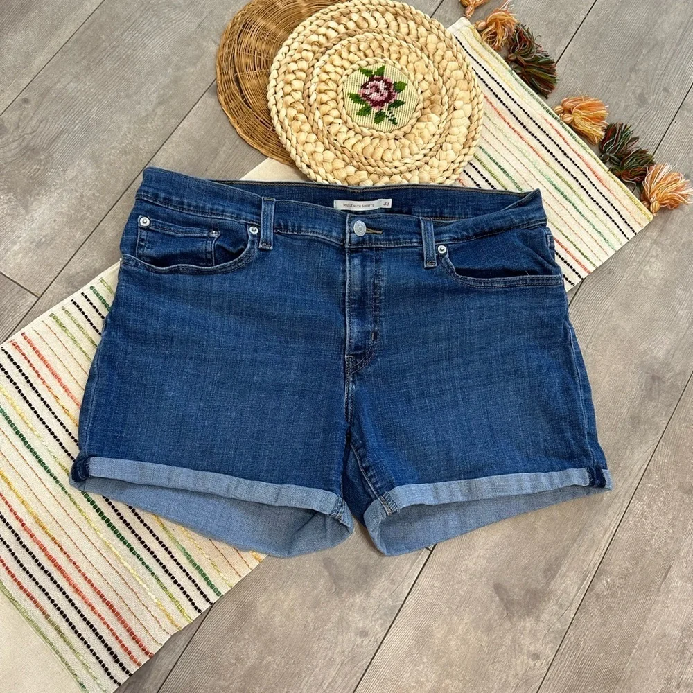 Levi’s Women’s Mid Length Shorts Rolled Cuffed Casual Blue Jean Denim Shorts